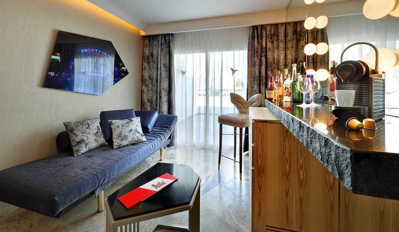 USHUAIA - TOWER SUPERIOR  SOFA